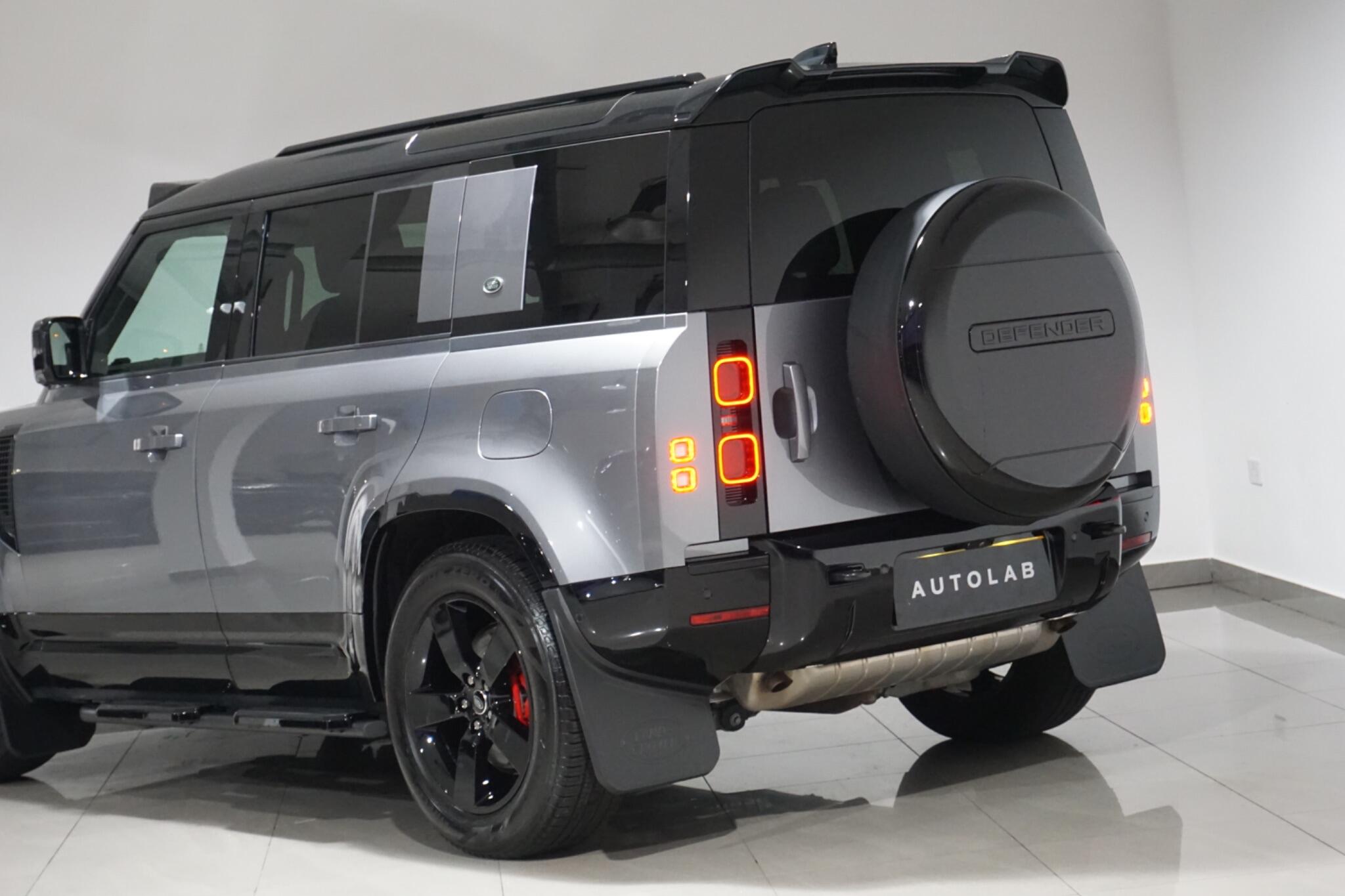 Land Rover Defender 110 2.0 P400e 15.4kWh X-Dynamic HSE SUV 5dr Petrol Plug-in Hybrid Auto 4WD Euro 6 (s/s) (404 ps)